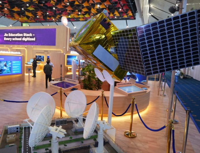 Jio Satellite Plan: 1,600 Satellite और 23 Ground Station से अंतरिक्ष तक Connectivity की तैयारी