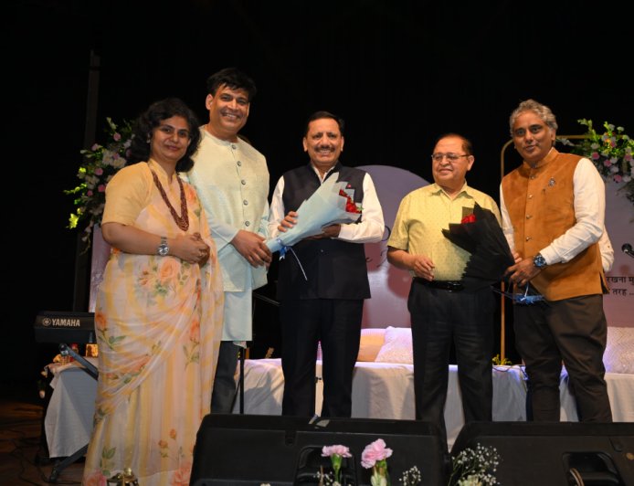 Platonic Love 2.0: जयपुर में अंशु हर्ष की काव्य प्रस्तुति, मीराबाई की प्रेम चेतना से प्रेरित रूहानी सफर