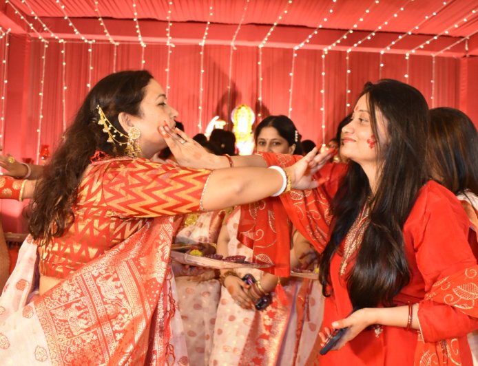 Sindoor Khela 2026: जयपुर में शक्ति फाउंडेशन ने मनाया 8वां आयोजन, महिलाओं ने दिया Sisterhood का संदेश