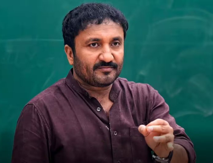 ऋतिक रोशन ने की आनंद कुमार के Super Infinity मिशन की तारीफ, बोले- सिर्फ आप ही पढ़ाई को इतना दिलचस्प बना सकते हैं