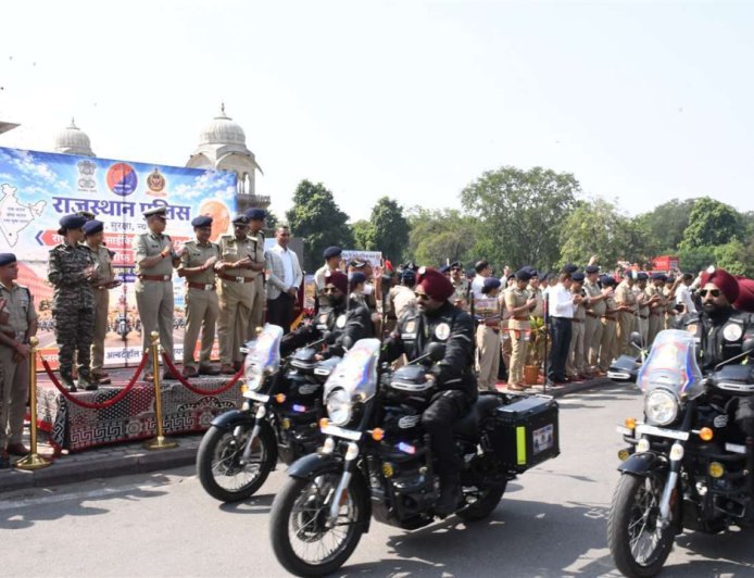 जयपुर के अल्बर्ट हॉल पहुंची National Motorcycle Rally, DGP बोले- बाइक राइडर्स नशामुक्त भारत के संदेशवाहक