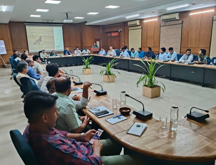 राजस्थान में Project Raptor की शुरुआत: गिद्धों और शिकारी पक्षियों के Vulture Conservation के लिए वन विभाग व WII साथ आए