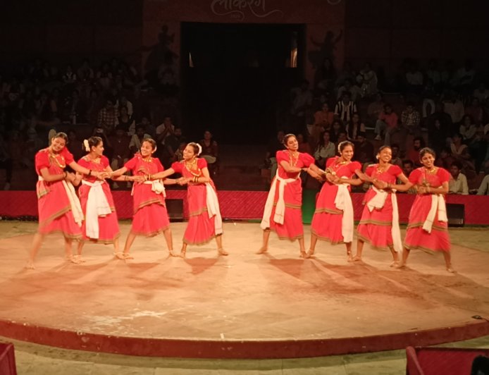 Lokrang 2026: जवाहर कला केन्द्र में Talwar Raas ने रोकी सांसें, एक मंच पर दिखा पूरा भारत