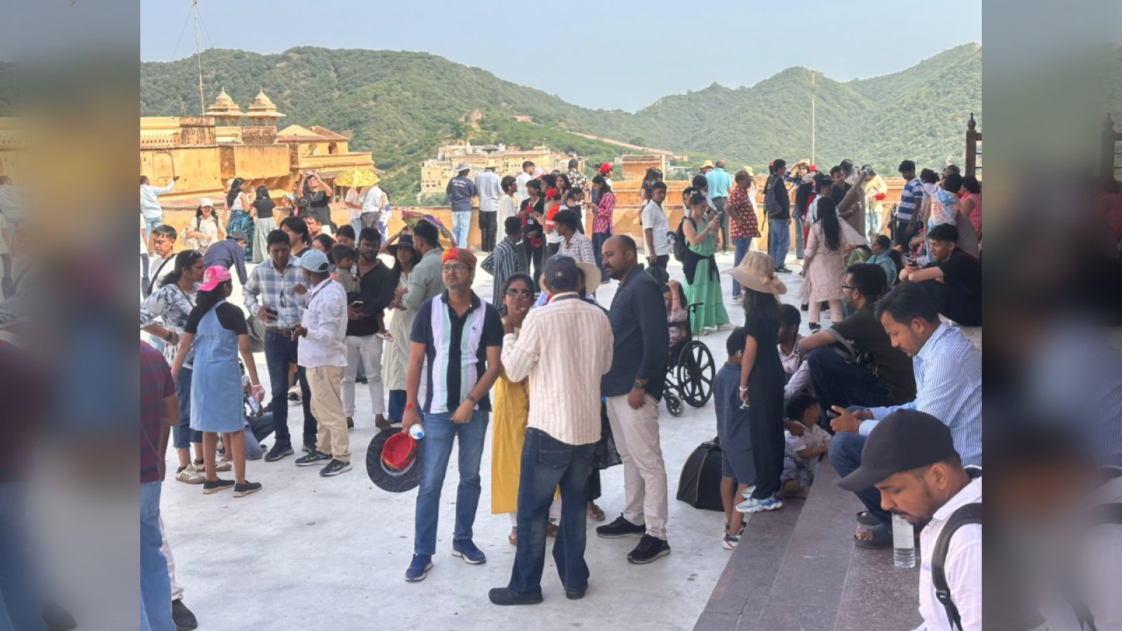 Amer Fort में 14,373 सैलानी, Jaipur Tourism Season की जोरदार शुरुआत, आमेर-नाहरगढ़ रूट पर दिनभर रेंगते रहे वाहन